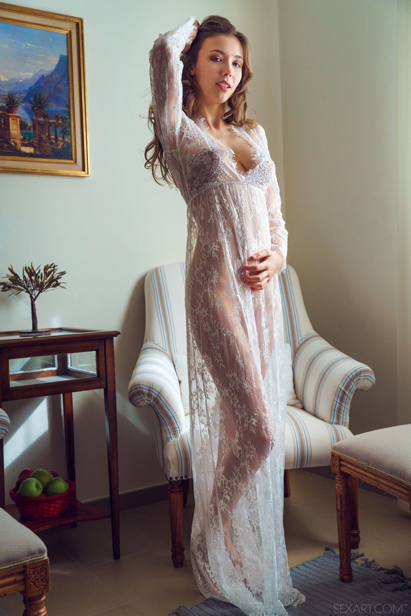 Карина, 22 года, 0 размер груди